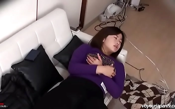 Japanese Beauty Can't Control Her Pleasure: Two Mind-Blowing Orgasms