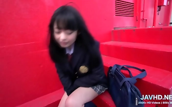 Revealing Short Skirts Of The Most Alluring Japanese Girls Vol