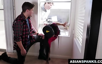Jav Enchantress Claims Foreign Pizza Delivery Guy For A Steamy Night Of Passion
